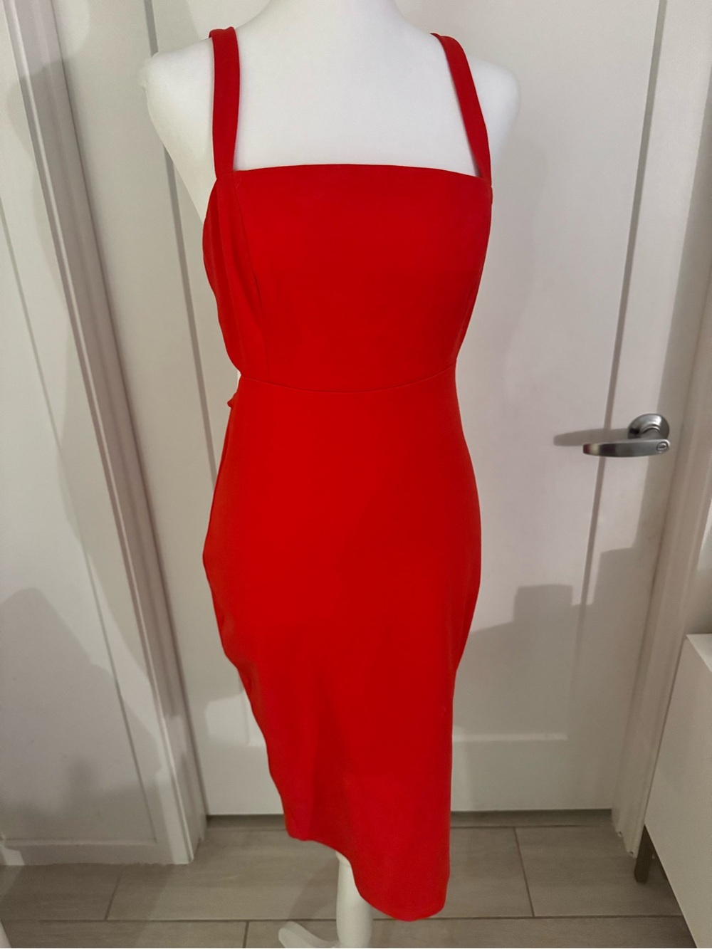 Superdown Classic Red Square-Neck Sleeveless Dress